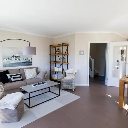 Doppelhaushaelfte Diek Twilling 4 Holiday home *